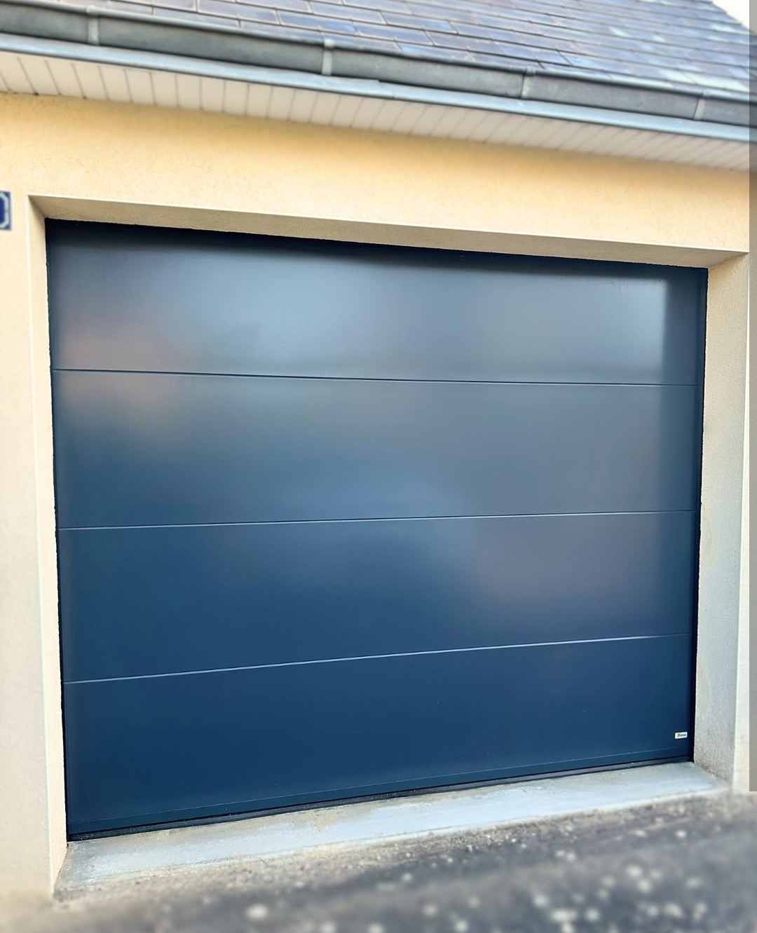 Sarl Girot Menuiserie Sur Mesure Rennes Home Porte De Garage 1 1 Sarl Girot Menuiserie Sur Mesure Rennes Home Porte De Garage 1 1